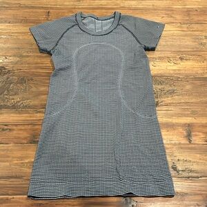 Women’s Lululemon Swiftly Tech Shirt